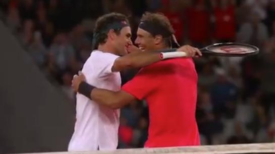 Cadoul pe care Roger Federer i l-a făcut lui Rafael Nadal după meciul demonstrativ din Africa de Sud